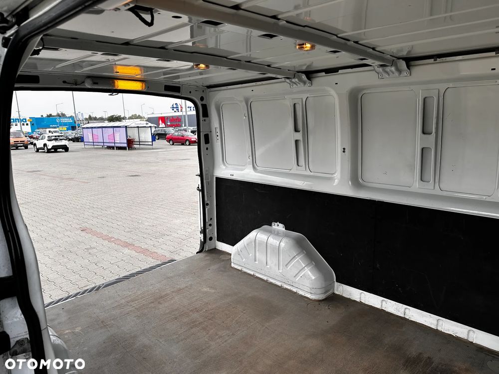 Ford Transit - 9