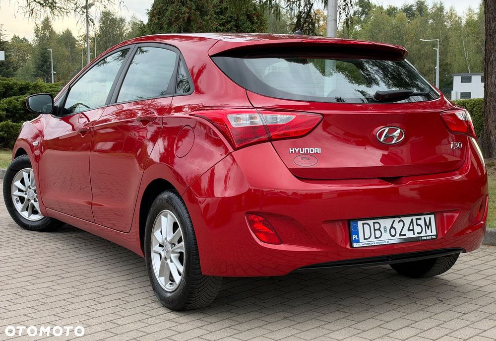 Hyundai i30 blue 1.4 Passion - 28