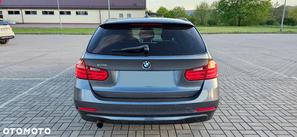 BMW Seria 3 316i Luxury Line - 15