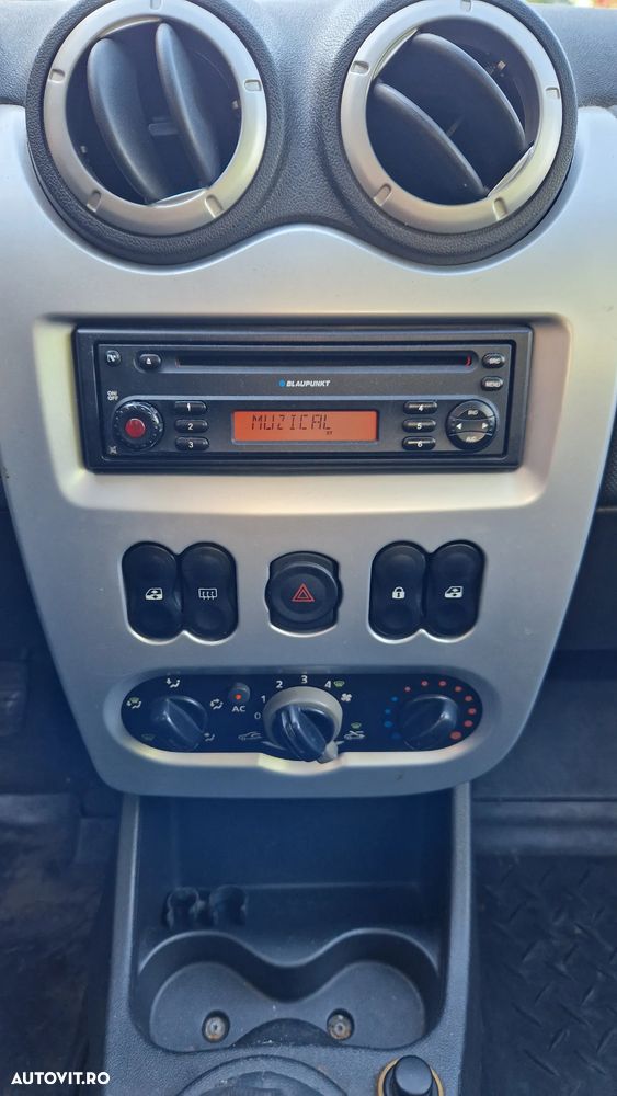 Dacia Logan 1.2 Laureate - 11
