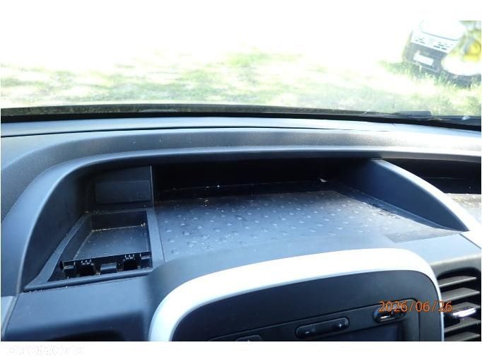 Renault Trafic - 21