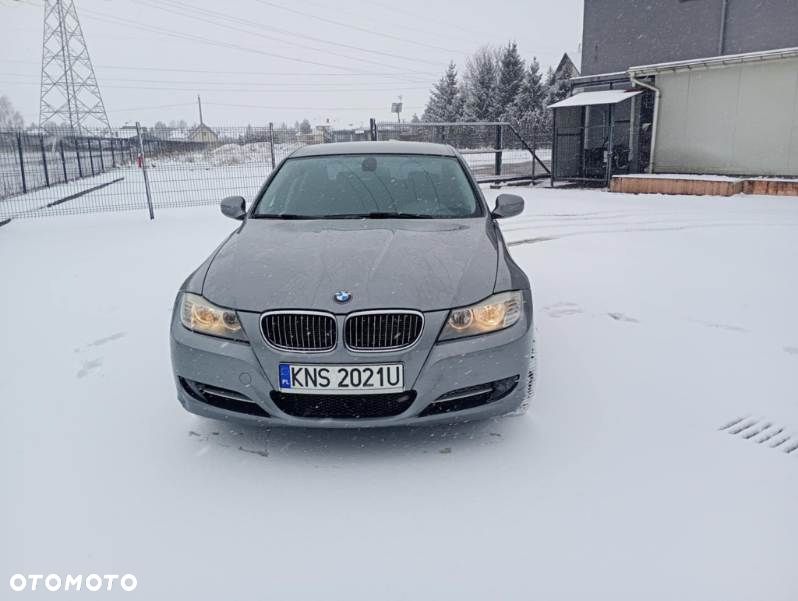 BMW Seria 3 318i Edition Sport - 3