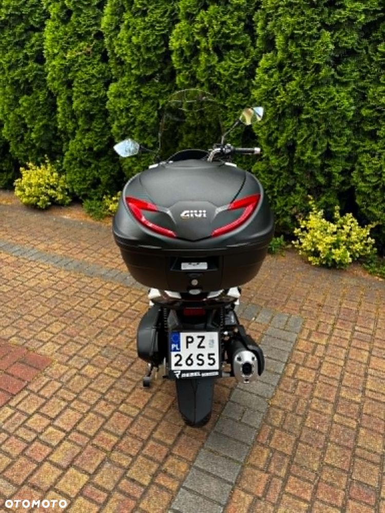 Honda PCX - 9