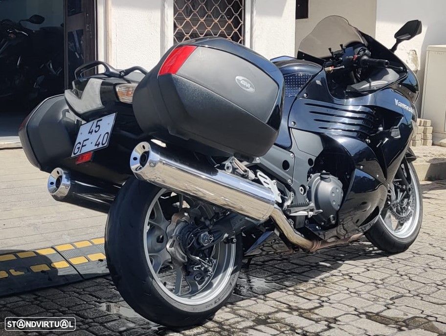 Kawasaki ZZR 1400 - 10