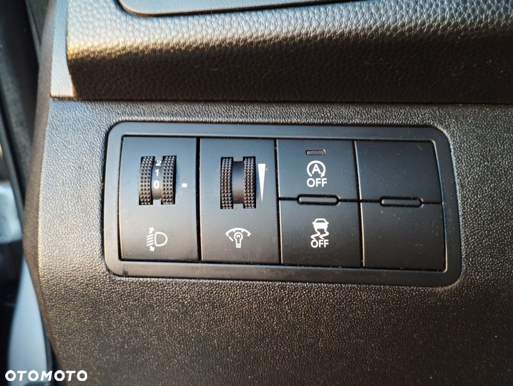 Hyundai ix20 1.6 BlueDrive Classic + - 28