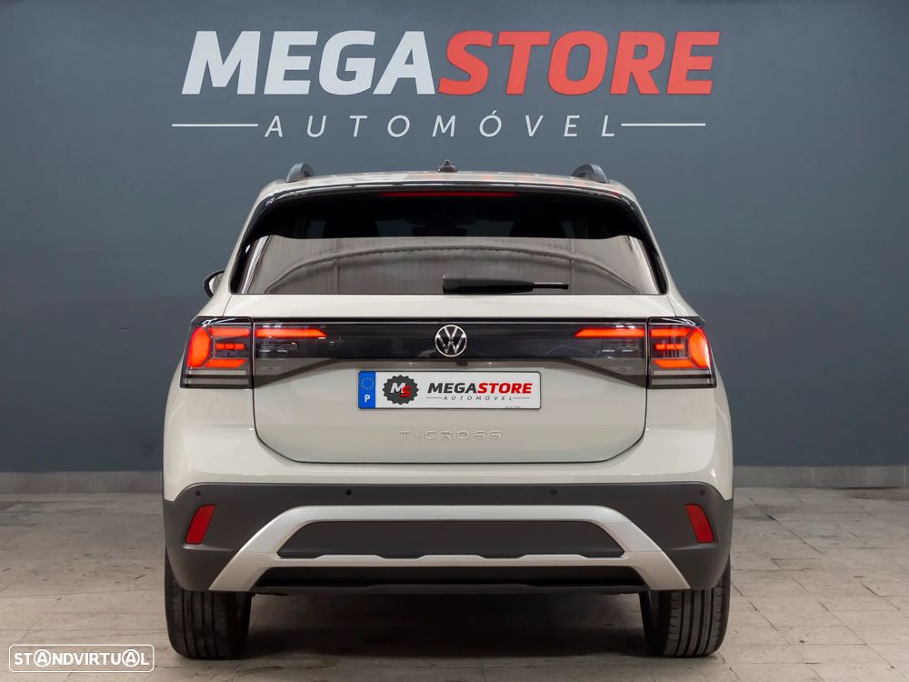 VW T-Cross 1.0 TSI Urban DSG - 6