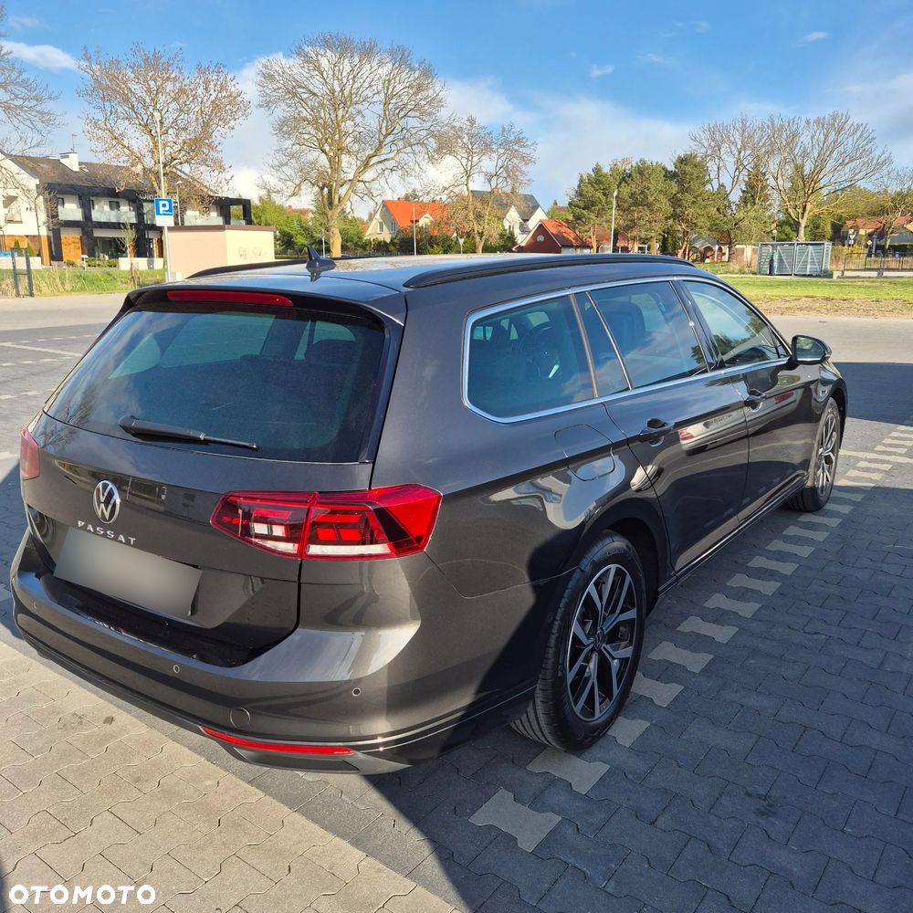 Volkswagen Passat 2.0 TDI EVO Business DSG - 2