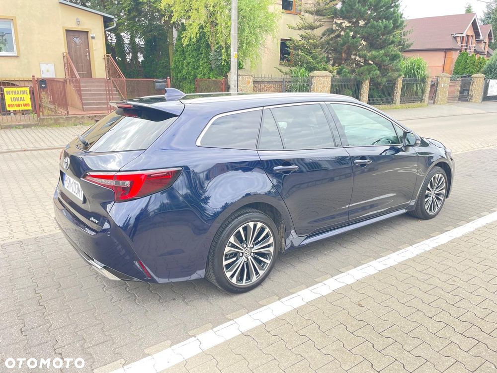 Toyota Corolla - 10