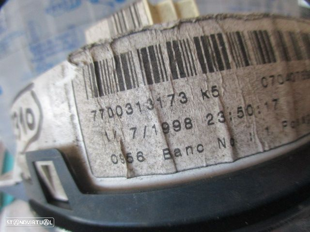 Quadrante 7700313173 RENAULT  KANGOO FASE 1 1998 1.9D 65CV 4P AZUL KM/H DIGITAL Danificado - 4