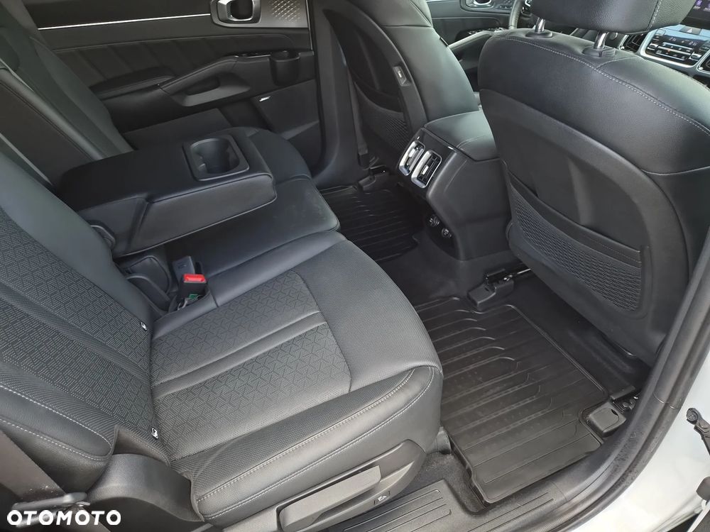 Kia Sorento 1.6 T-GDI HEV Prestige Line - 34