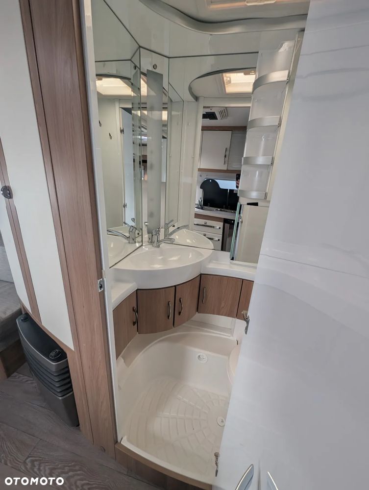 Hobby 455UF De Luxe - 16