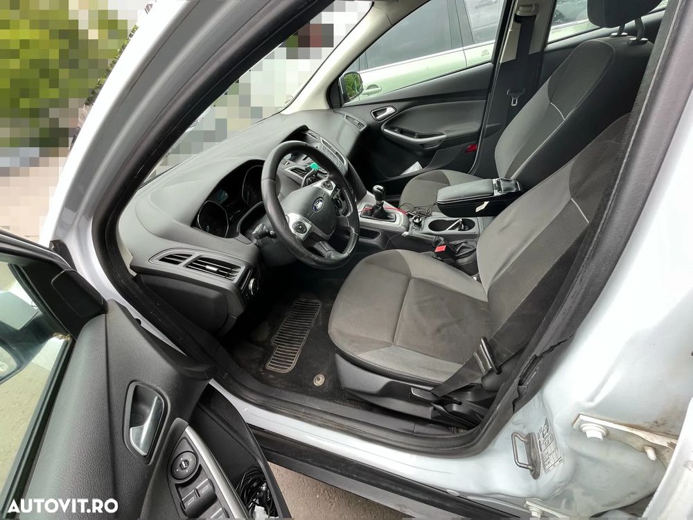 Ford Focus 1.6 Ti-VCT Ambiente - 5