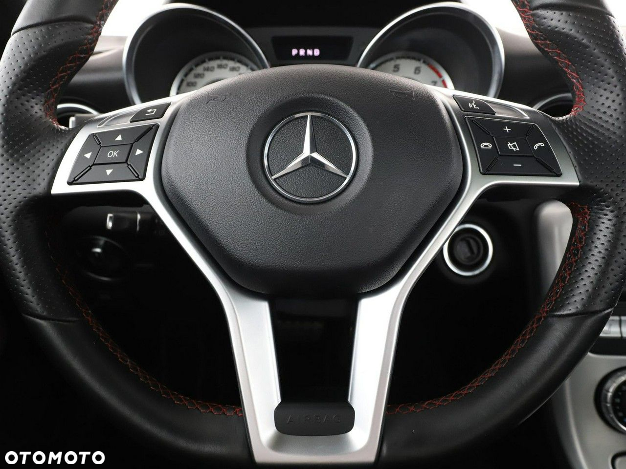 Mercedes-Benz SLK 200 (BlueEFFICIENCY) 7G-TRONIC - 18