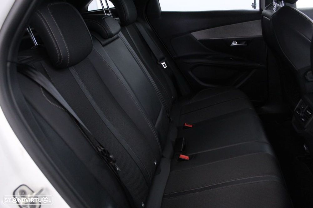 Peugeot 3008 1.5 BlueHDi GT EAT8 - 16