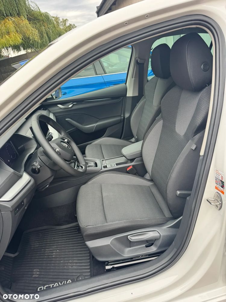 Skoda Octavia 1.5 TSI Selection Plus - 5