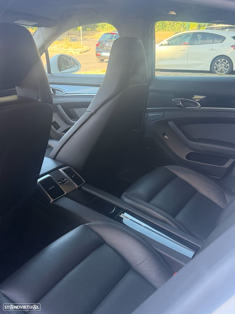 Porsche Panamera - 9