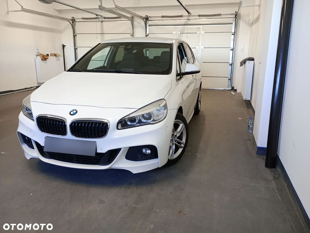 BMW Seria 2 218d - 2