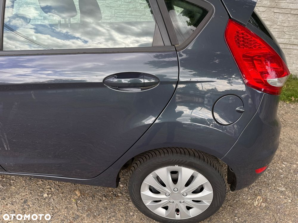 Ford Fiesta 1.25 Trend - 17