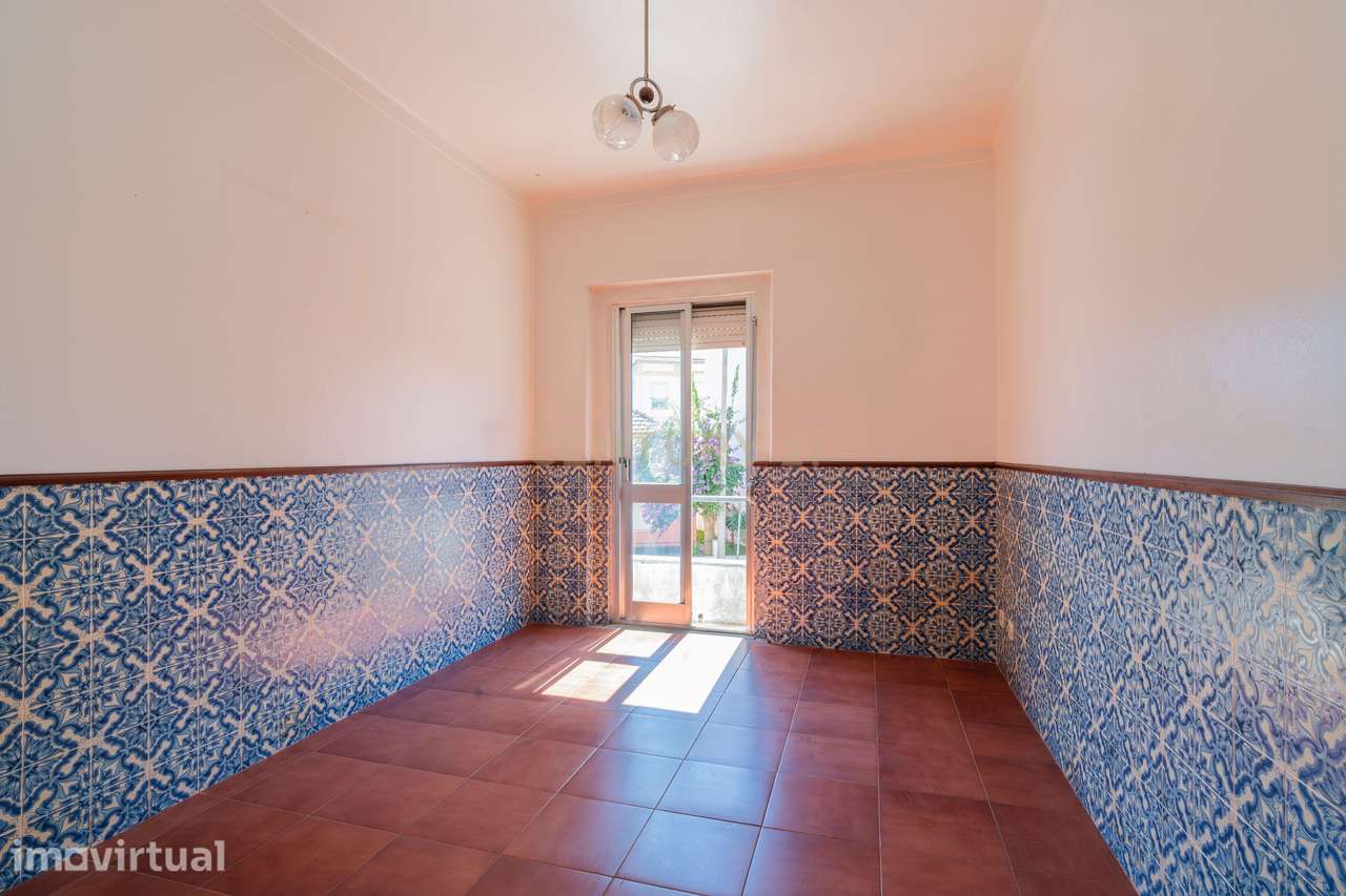 Apartamento T2 com sótão amplo Caldas da Rainha. - Grande imagem: 2/22