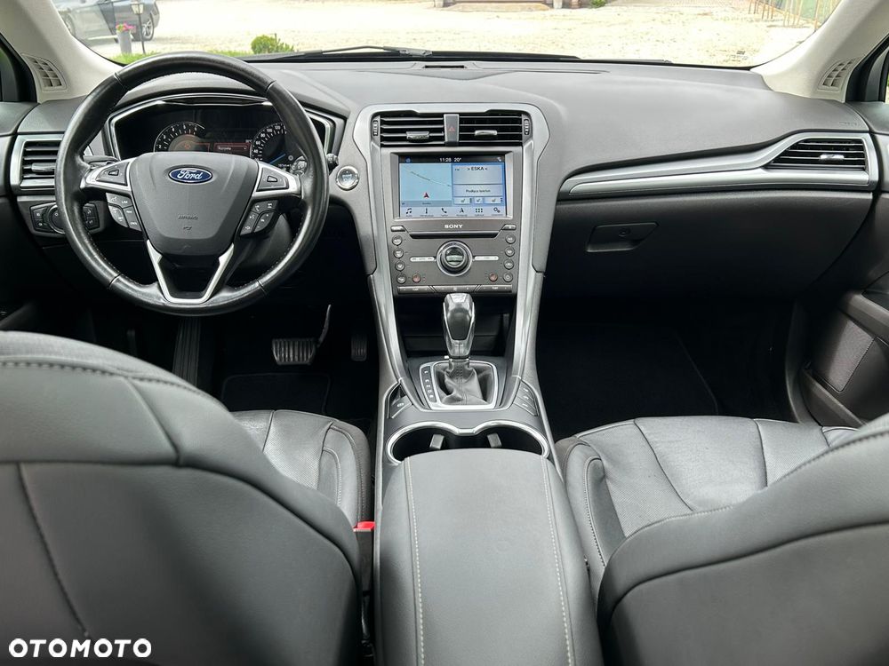 Ford Mondeo 2.0 TDCi Titanium PowerShift - 24