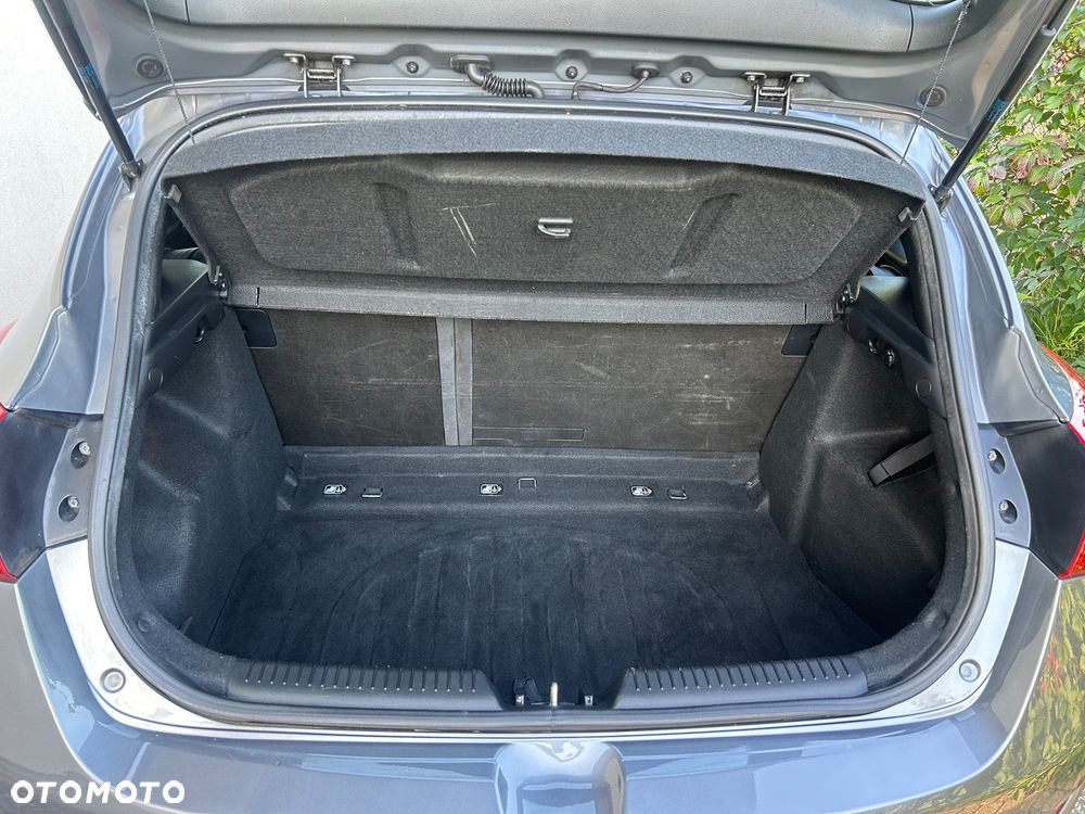 Hyundai i30 1.4 Comfort - 19