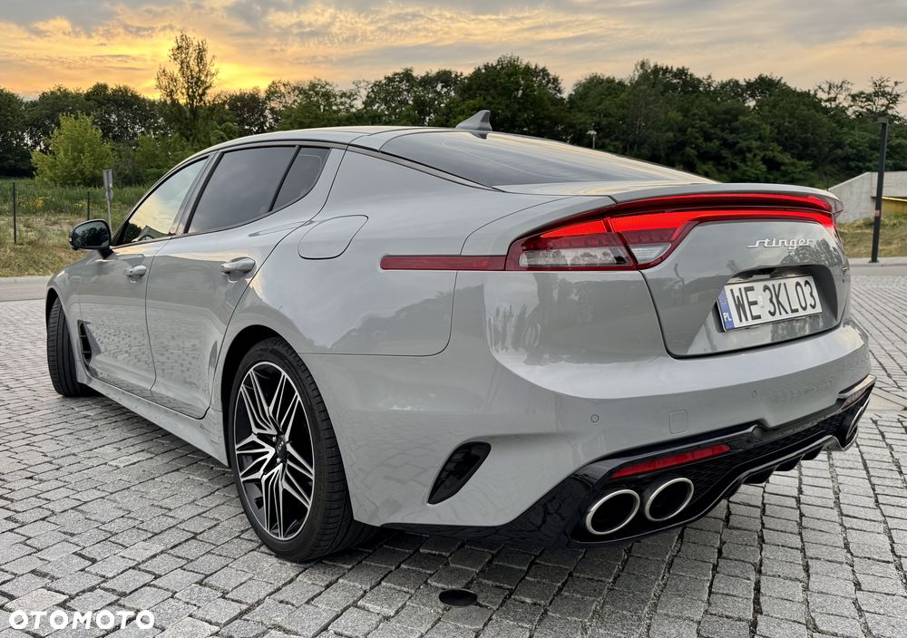 Kia Stinger - 3