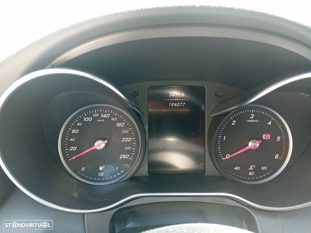 Mercedes-Benz C 250 d 4Matic Station 9G-TRONIC AMG Line - 11