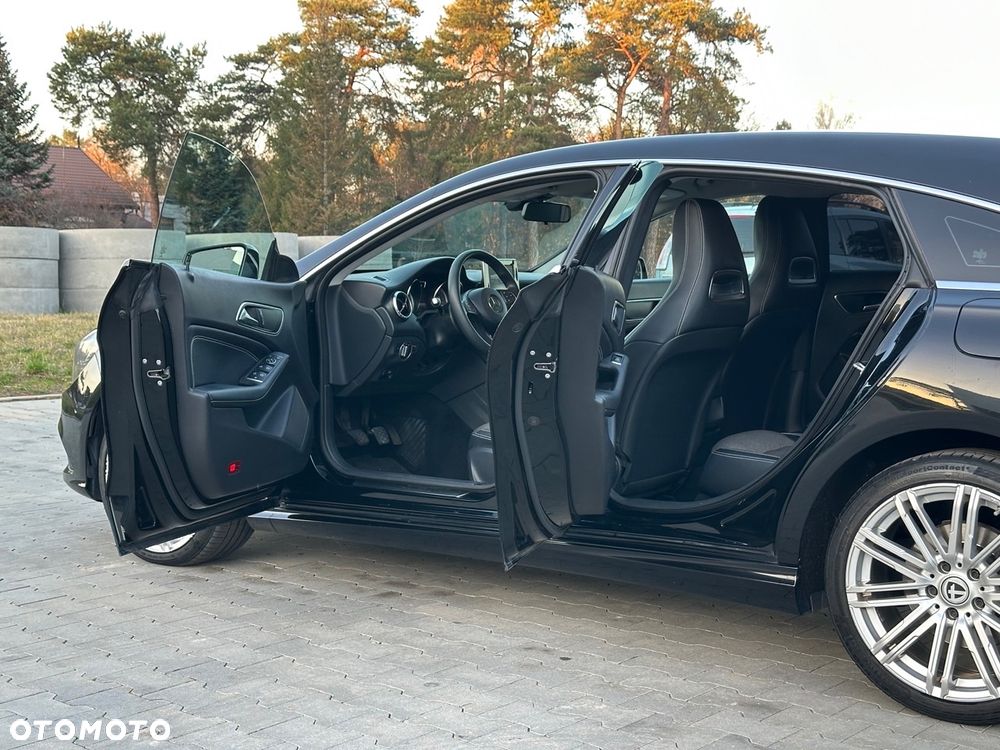 Mercedes-Benz CLA 200 d - 24