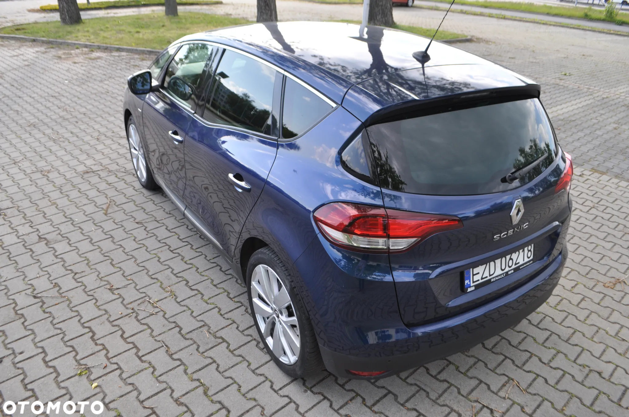 Renault Scenic TCe 140 GPF LIMITED - 14