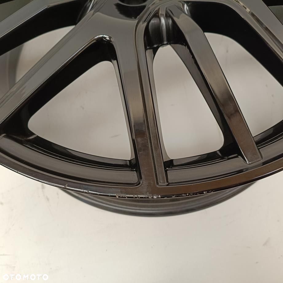 Alufelga 5x114,3 21 Maserati Levante 670163555 (F8950) - 5
