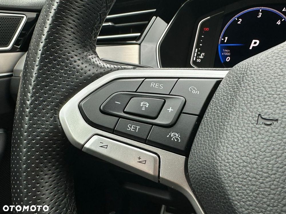 Volkswagen Passat Alltrack 2.0 TDI SCR 4Motion DSG - 13