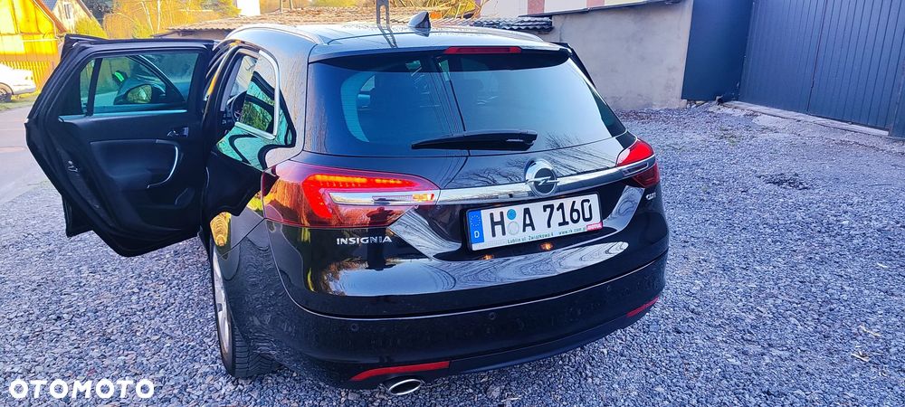 Opel Insignia - 12