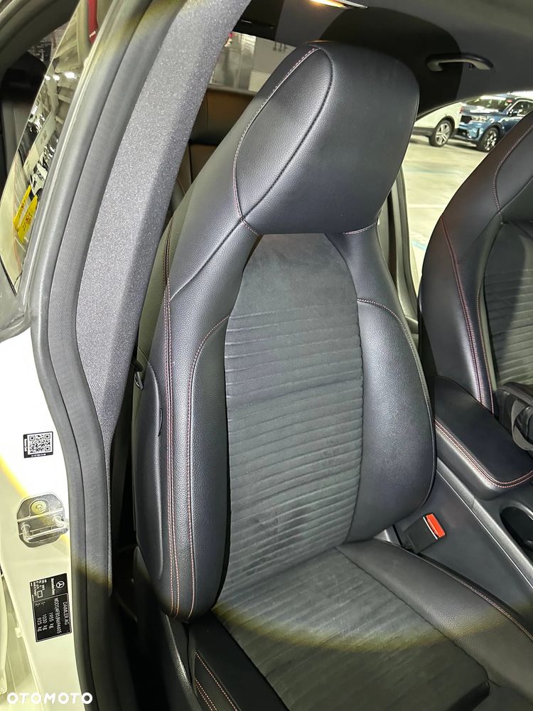 Mercedes-Benz CLA - 29