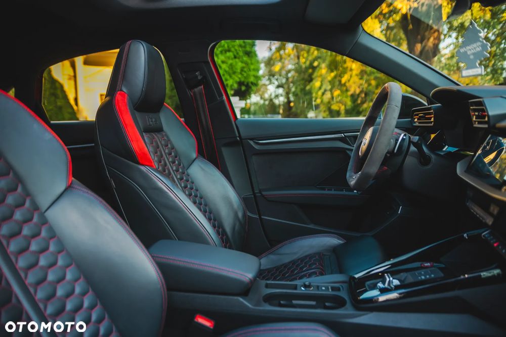 Audi RS3 Limousine TFSI Quattro S tronic - 28