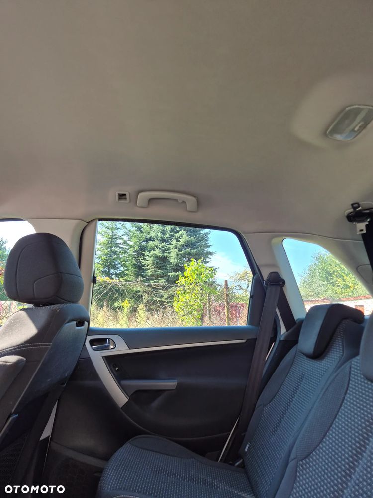 Citroën C4 Picasso - 11