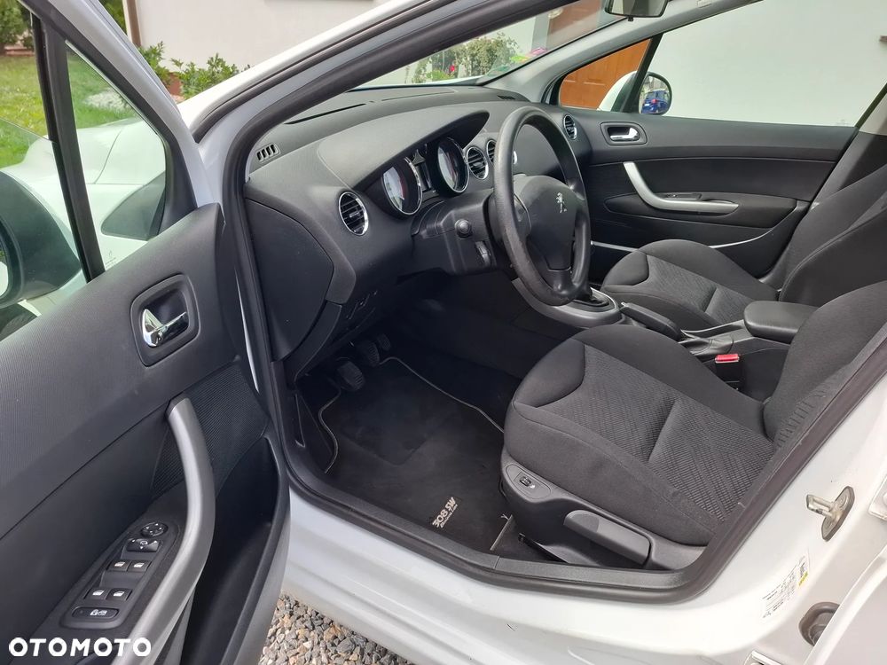 Peugeot 308 e-HDi FAP 115 Stop&Start Business Line Niveau 1 - 6