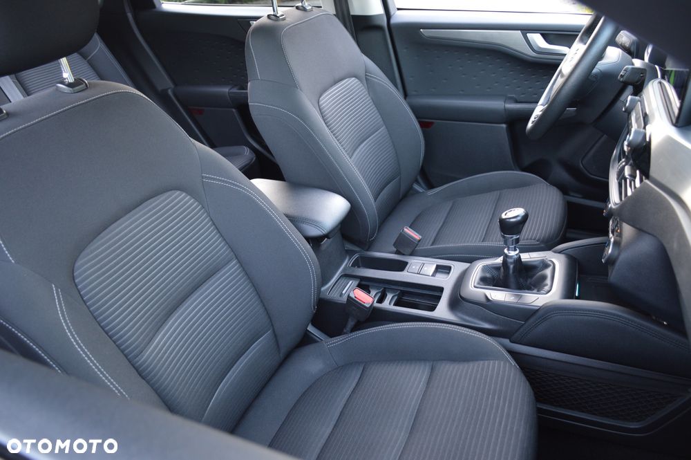 Ford Kuga 2.0 EcoBlue Hybrid TITANIUM - 30
