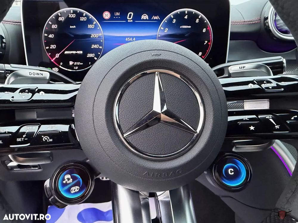 Mercedes-Benz CLE Mercedes-AMG 53 4MATIC+ AMG SPEEDSHIFT TCT 9G - 17