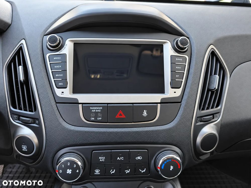 Hyundai ix35 1.6 2WD Fifa World Cup Edition - 26