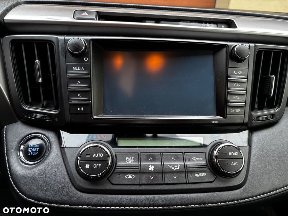 Toyota RAV4 2.0 D-4D Premium 4x2 - 23