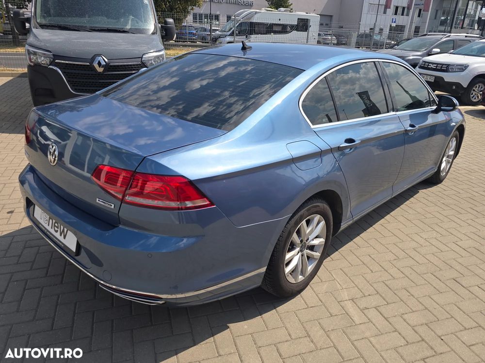 Volkswagen Passat 2.0 TDI (BlueMotion Technology) Comfortline - 9
