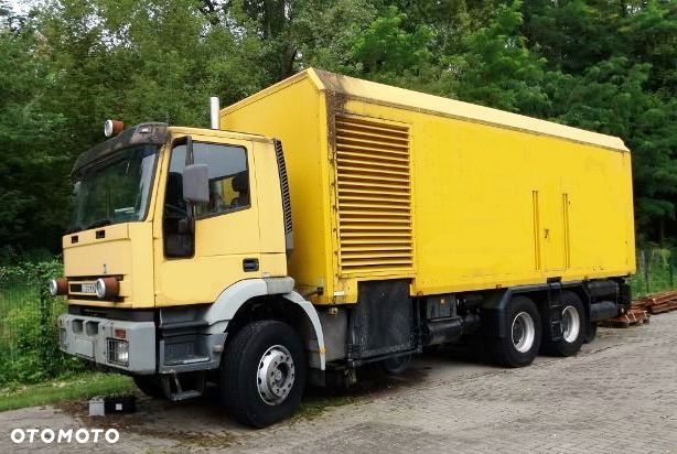 Iveco 260E35 dwudrogowy ZWEIWEG szynowy do pracy na torowisku 1435 - 2