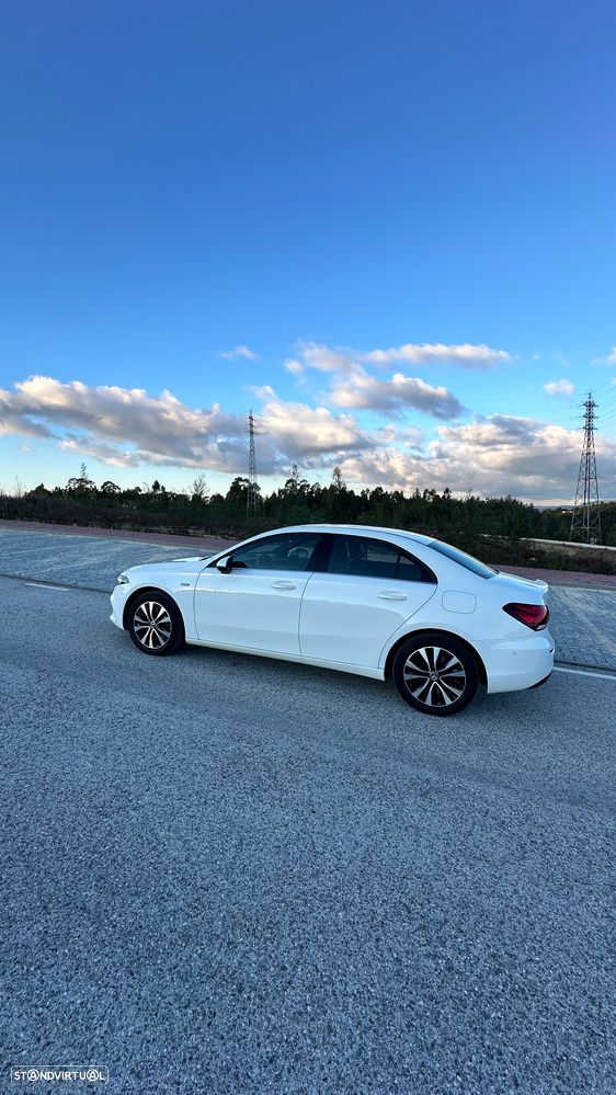 Mercedes-Benz A 250 Limousine e Style Plus - 8
