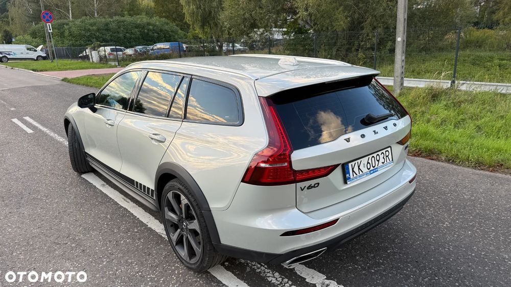 Volvo V60 Cross Country D4 AWD Geartronic Pro - 9