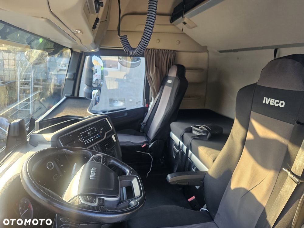 Iveco S-WAY - 17