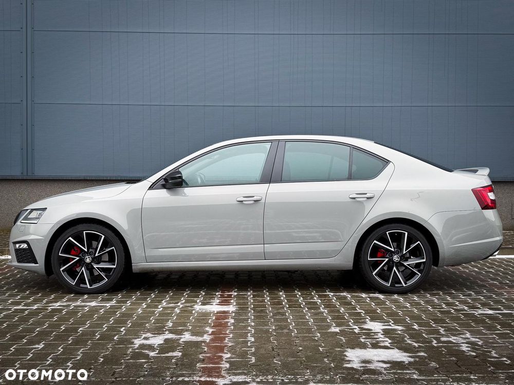 Skoda Octavia 2.0 TDI RS DSG - 2