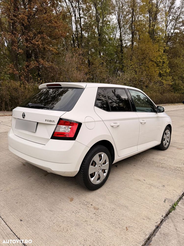 Skoda Fabia - 4