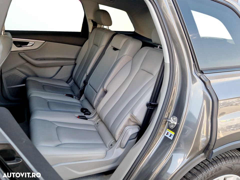 Audi Q7 50 TDI quattro Tiptronic - 13