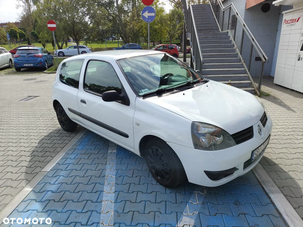 Renault Clio - 1