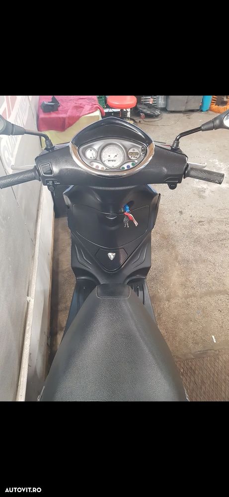 Piaggio Fly 150 - 5